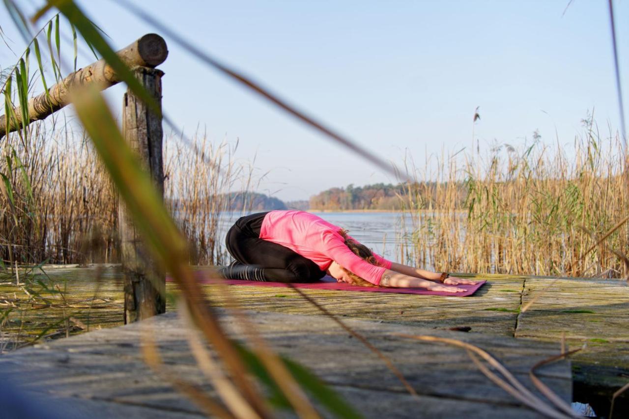 Gut Gross Zecher - Ferienzimmer Seedorf  Buitenkant foto
